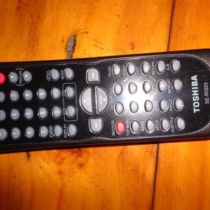 TOSHIBA SE-RO323 REMOTE CONTROL